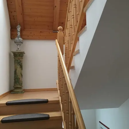 Apartment Ferienhaus, Doppelhaushaelfte In Seebad Ahlbeck
