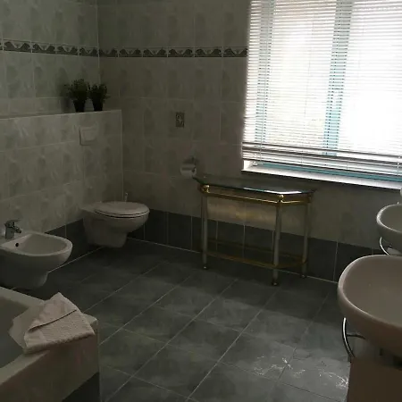 Ferienhaus, Doppelhaushaelfte In Seebad Ahlbeck Apartment