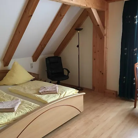 Ferienhaus, Doppelhaushaelfte In Seebad Ahlbeck